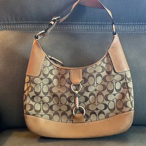 Cute Coach shoulder bag